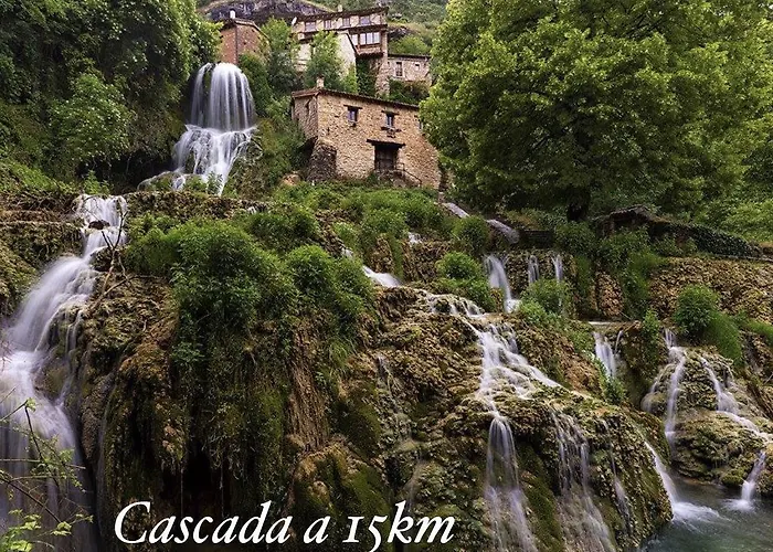 爱库尔特里罗酒店 Polientes