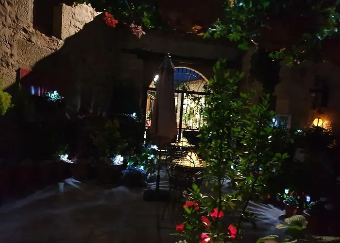 爱库尔特里罗酒店